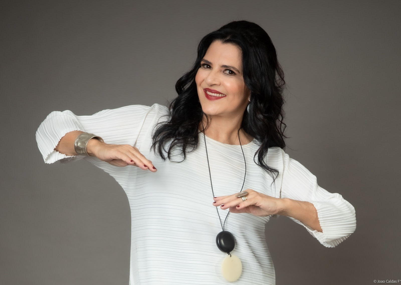 Guilherme Song se une a cantora Fortuna no single“Coração no Carrinho”